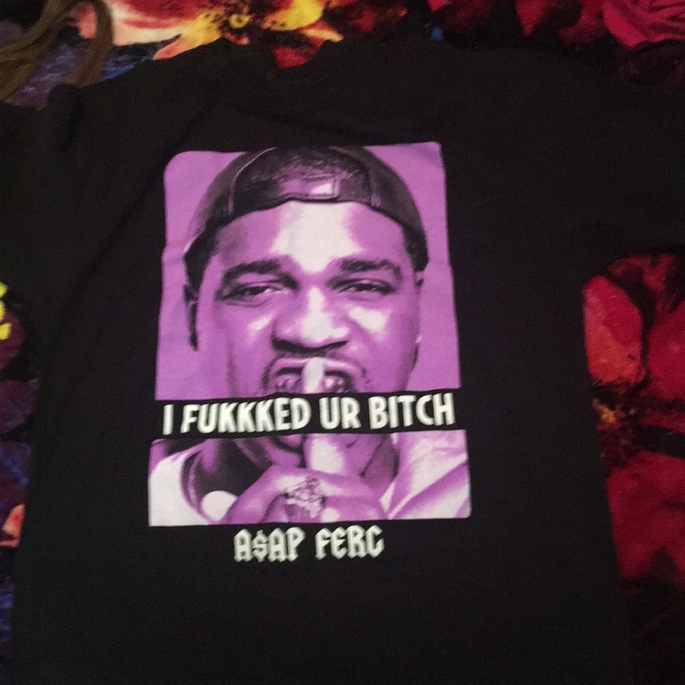 Graphic tee
